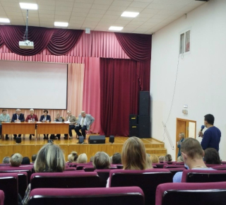 Из-за туберкулёза в новосибирской школе отменили ёлки