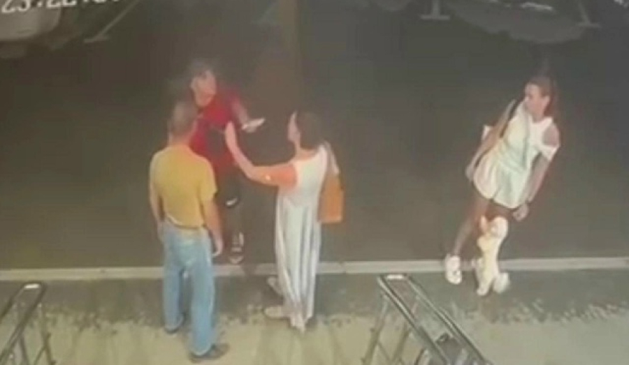 Пилот авиакомпании в Новосибирске напал на пенсионера из-за парковки