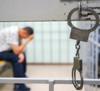 Новосибирец насмерть запинал знакомого во время ссоры