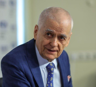 Геннадий Онищенко предлагает ввести шестидневную рабочую неделю в России