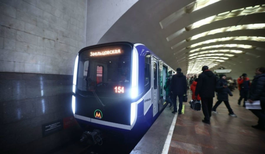 Новые поезда "Ермак" вышли на линии новосибирского метро