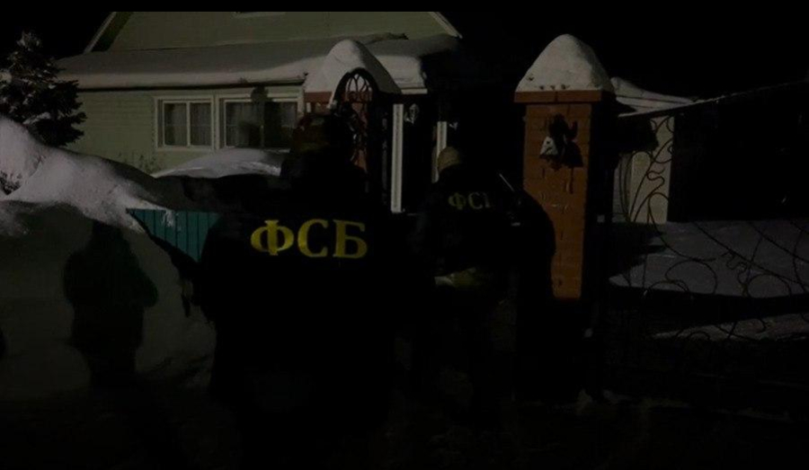 Новосибирских налоговиков поймали на получении крупной взятки