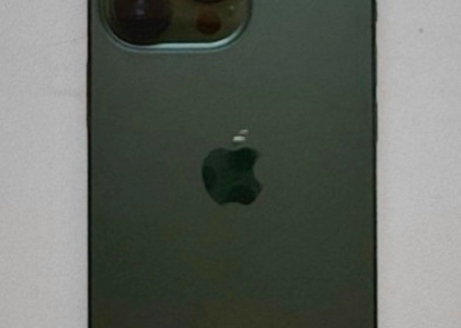 19 января потерял iPhone 13 Pro зелёного цвета в чехле