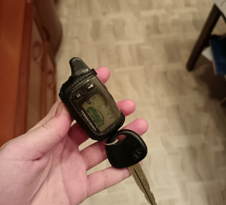 Найдены ключи от машины на Толстого, 234