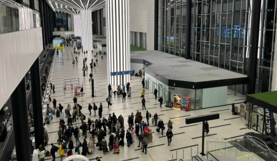 Аэропорт Толмачево перешёл на ручную регистрацию из-за сбоя в системе