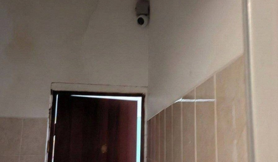 Прокуратура постановила убрать камеры из школьных туалетов в Новосибирске