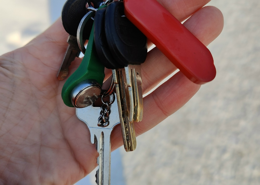 Найденные ключи у театра «Глобус» — вернули владельцу