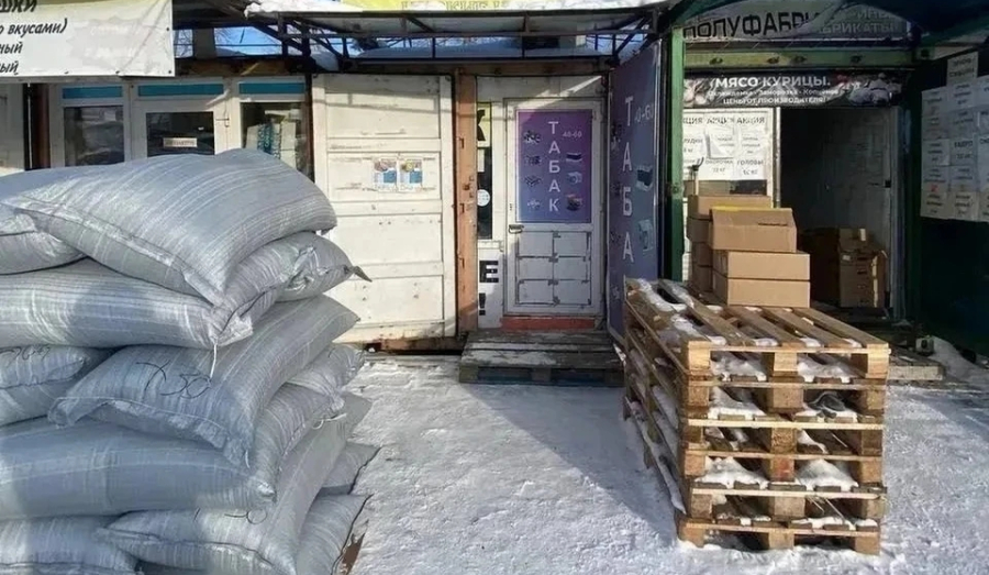 В Новосибирске из киоска изъяли 4,6 тысячи пачек контрафактных сигарет