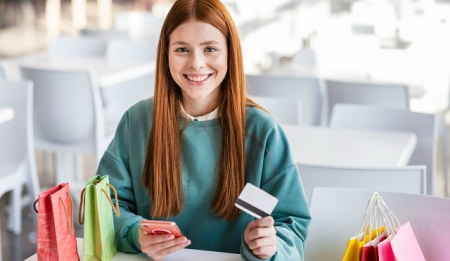 В Новосибирске школьницу осудили за кражу денег у родственницы ради онлайн-шоппинга