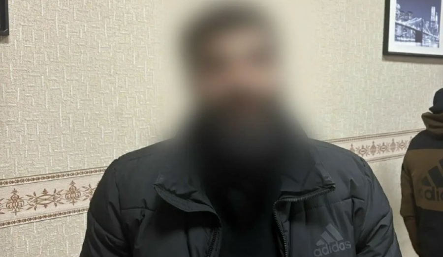 Вымогателю-иностранцу в Новосибирске грозит тюрьма, его подельнику — депортация