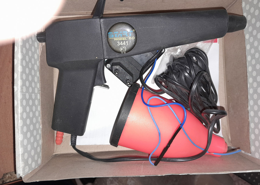 Продам пистолет для порошковой покраски Старт 50