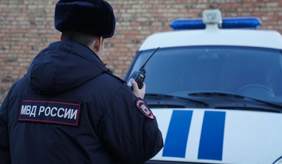 Подростки нападают на посетителей ТРЦ в Новосибирске