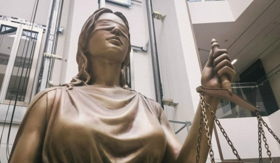 Экс-начальник миграционного отдела МВД осуждён за взятку