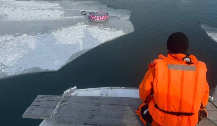 8-летняя девочка провалилась под лёд в Новосибирске