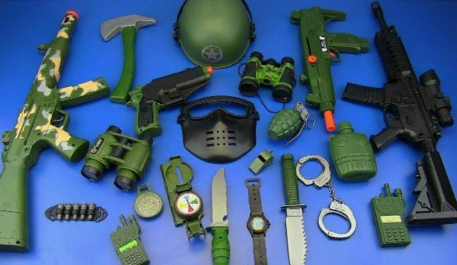 В Госдуме предложили включить «убедительные копии оружия» в перечень игрушек