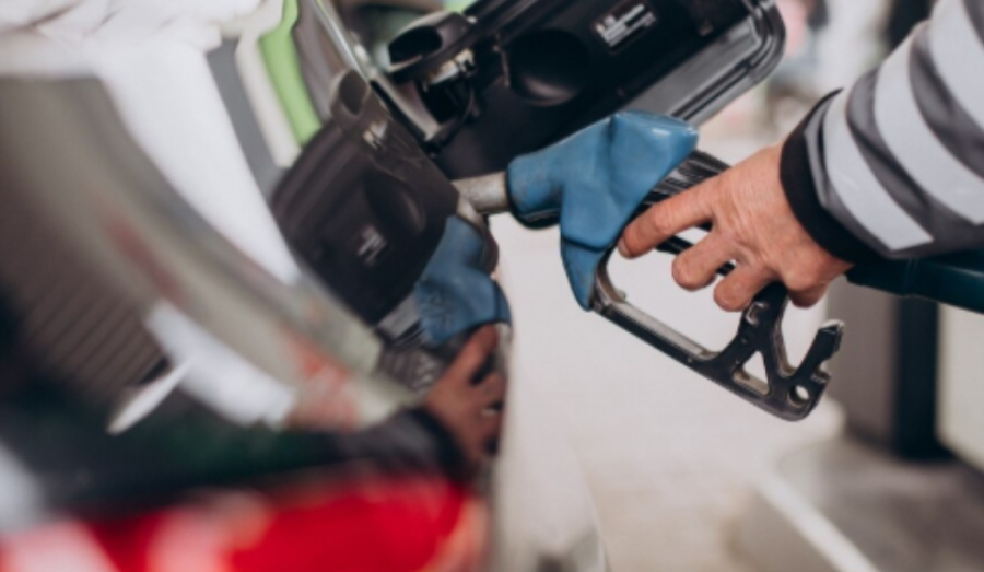 Новосибирская область вошла в десятку регионов с самым доступным бензином