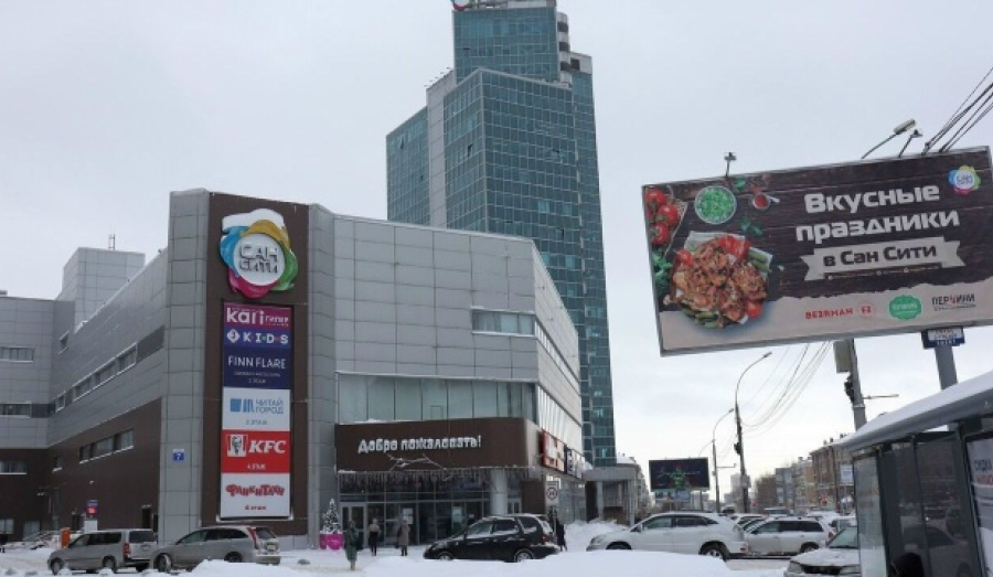 В Новосибирском ТЦ в Ленинском р-н подростки напали на 14-летнюю девочку