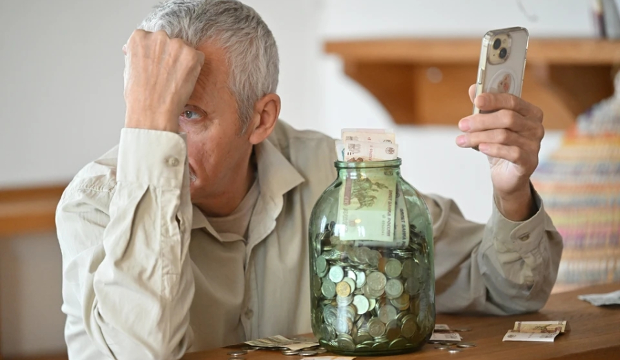 Мошенники оформили кредит на 1,5 млн на пенсионера