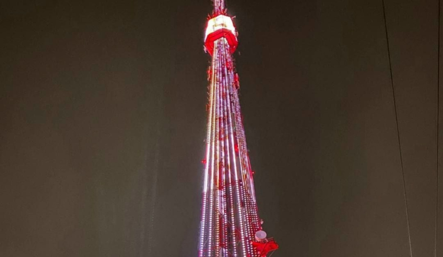 Праздничное световое шоу покажут на телебашне Новосибирска 8 марта