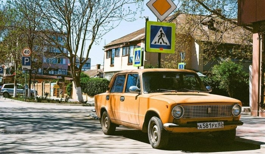 Четверо новосибирцев угнали "Жигули"