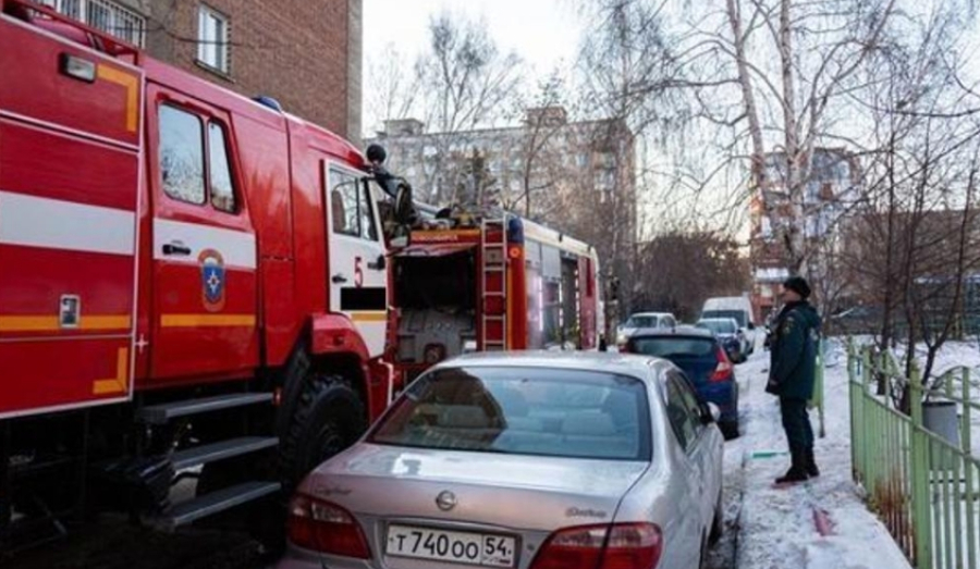 Подросток получил ожоги при пожаре в доме на Гастелло в Новосибирске