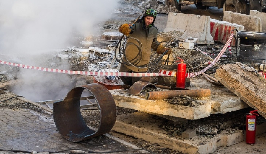 Без воды и тепла: 6 тыс. человек в Новосибирске