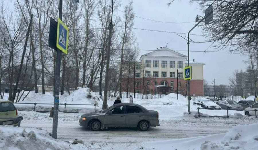 Женщина-водитель сбила 11-летнего ребёнка в Новосибирске