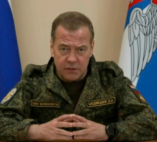 Медведев о мобилизации: новой волны мобилизации нет