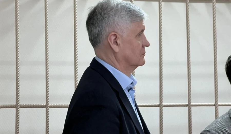 Бывший начальник дептранса избежал колонии