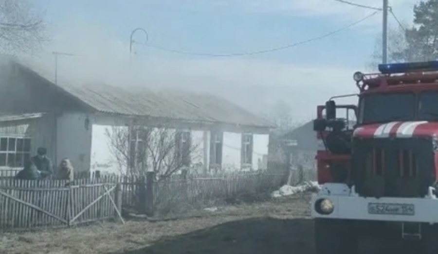 Пять детей спаслись при пожаре в Тогучине