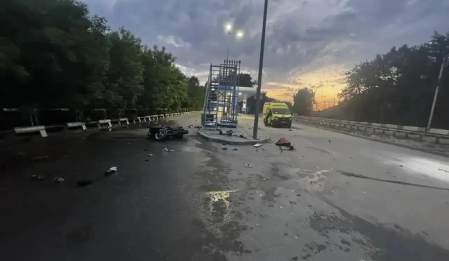 Мотоциклист погиб в ДТП на Большевистской