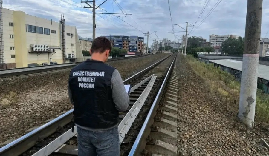 Электропоезд травмировал мужчину на перегоне
