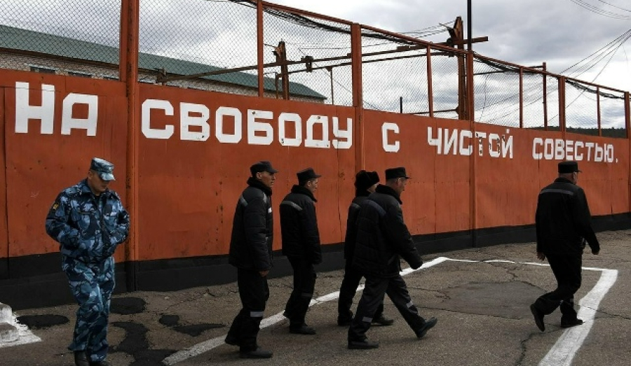 В России разрешили заключать контракты с армией осужденным за контрабанду и участие в бандах