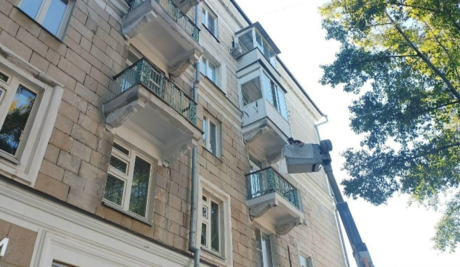 В Новосибирске спасатели нашли детей одних в квартире