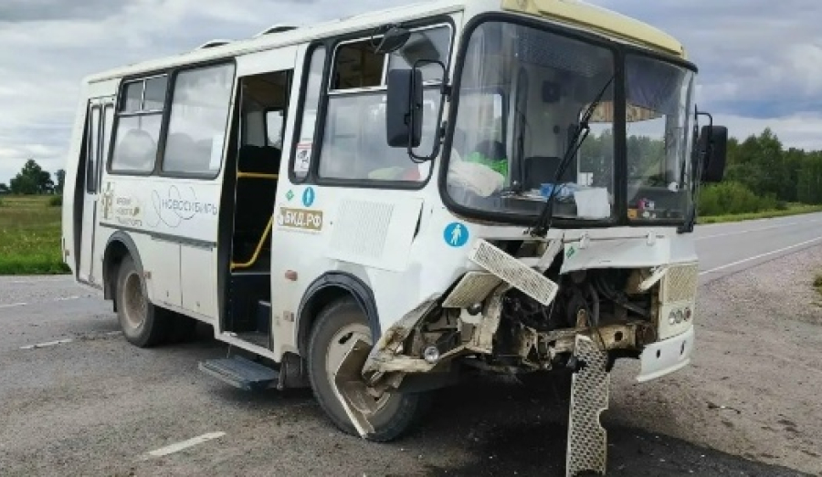 ДТП с пассажирским автобусом: пострадали дети и взрослые