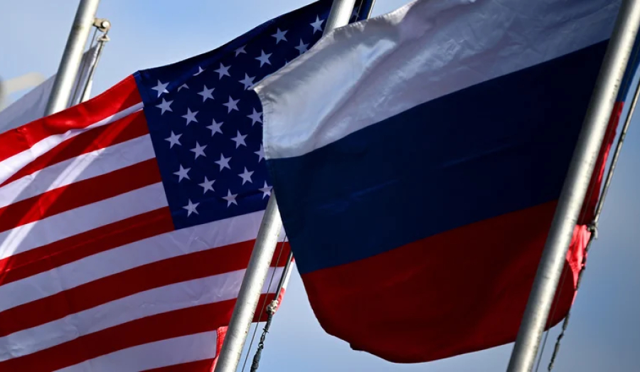 Ушаков рассказал, какой план приемлем для России — США или ЕС