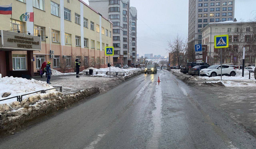 Возрастной водитель сбил школьницу в Октябрьском районе