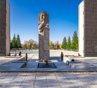 Монумент славы