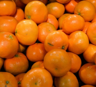 В Новосибирске подешевели мандарины перед Новым годом