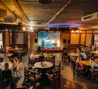 Арт-баржa «Кубрик»