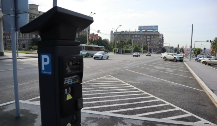Платные парковки приходят на левый берег Новосибирска: что изменится для автомобилистов