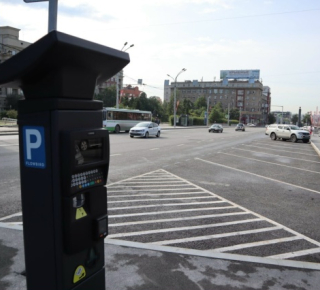 Платные парковки приходят на левый берег Новосибирска: что изменится для автомобилистов